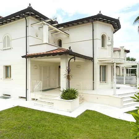 Villa Amanda By Mmega Querceta